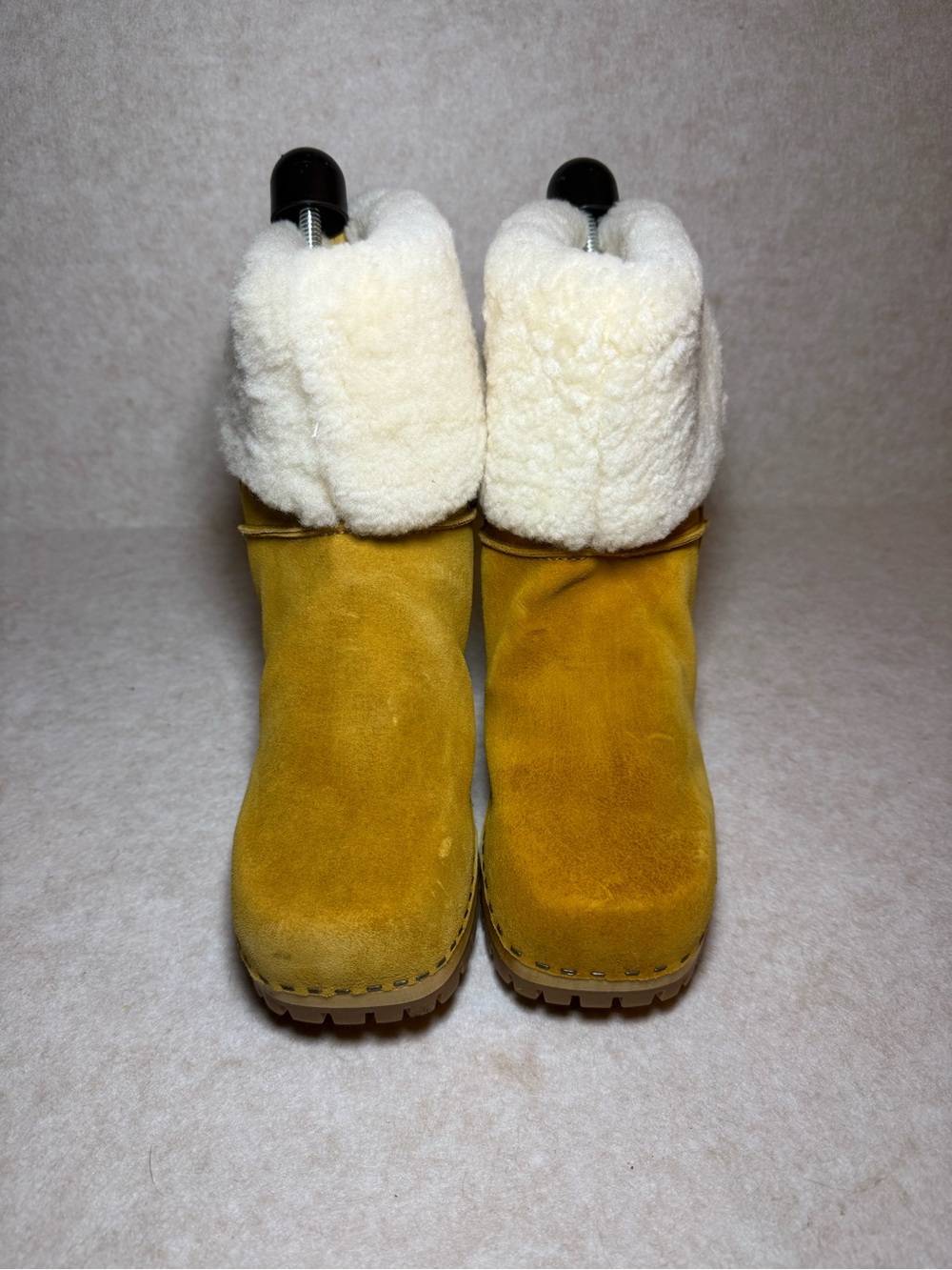 MIA Mustard Yellow Jildie Suede Ankle Boots White Shearling Fur Leather Size 7M - Picture 2 of 10